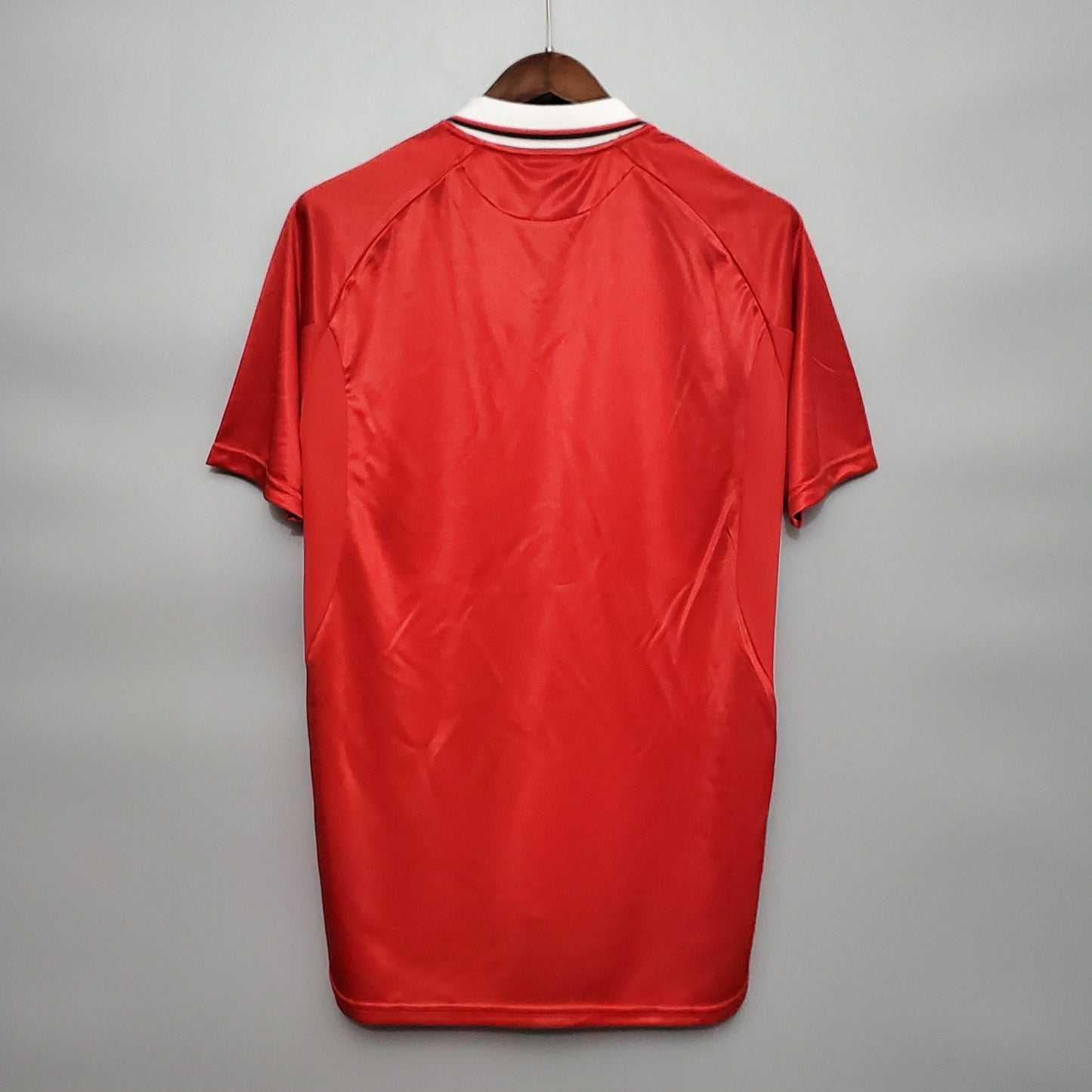 MANCHESTER UNITED I 99/00 MAN (RETRO)