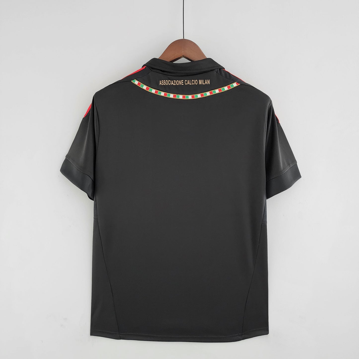 MILAN XVII 11/12 MAN (RETRO)